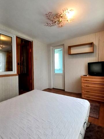 Богатирська вул., 14