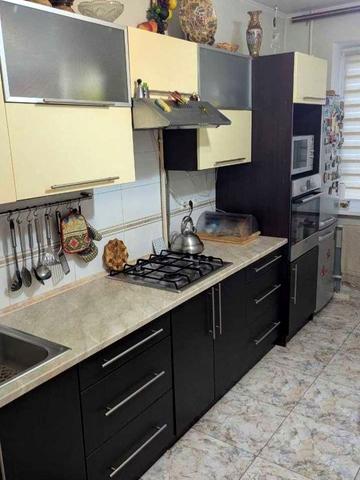 Богдана-Ігора Антонича вул., 22