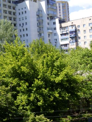 Празька вул., 17