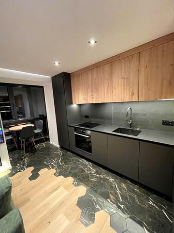 Ломаківська вул. (Мічуріна), 4