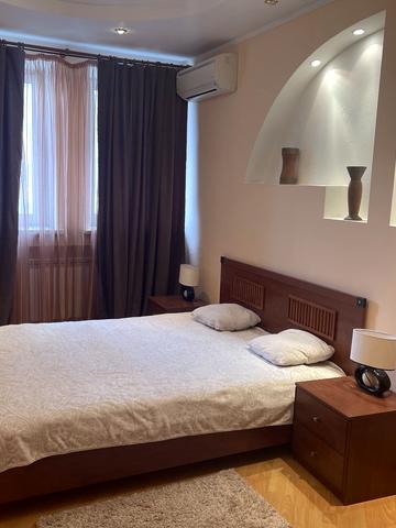 Митрополита Андрея Шептицького вул. (Анатолія Луначарського), 14