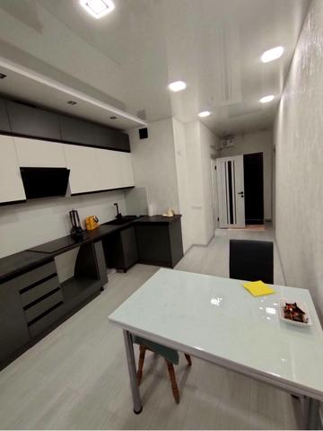 Перлинна вул., 10