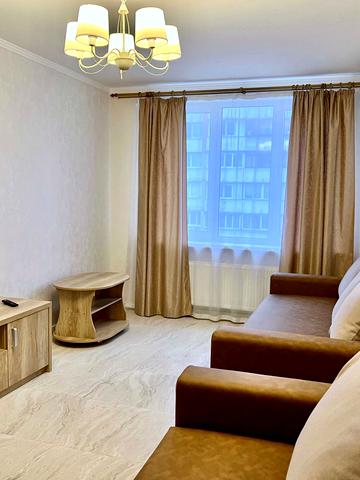 Бориса Гмирі вул., 17