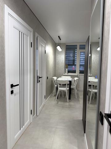 Василя Симоненка вул., 107