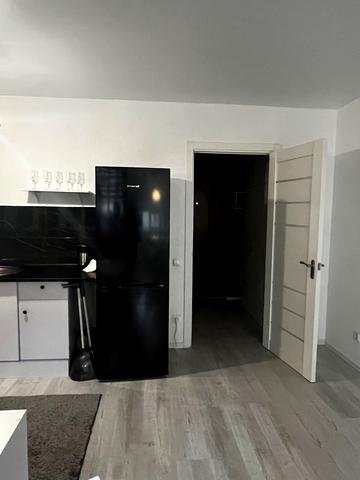 Василя Симоненка вул., 111