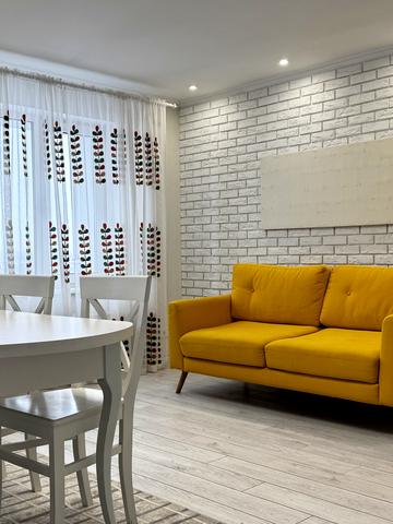 Автозаводська вул., 48