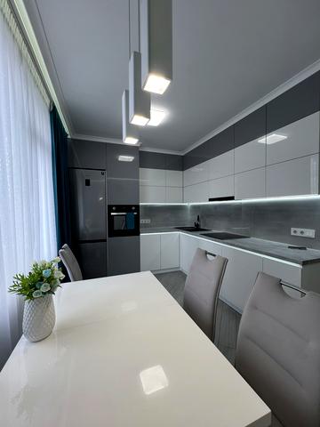 Петра Маланюка вул., (Будинок 9)