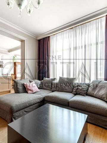 Андрія Верхогляда вул. (Михайла Драгомирова), 7