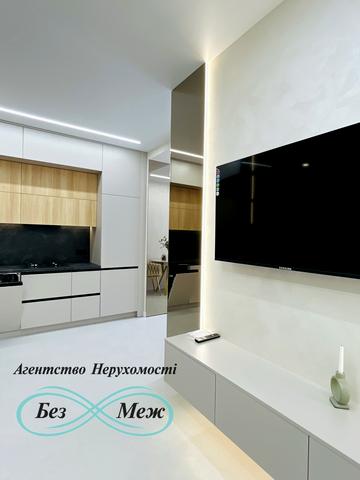 Мартинова просп., (вул. Григорія Сковороди, 12)