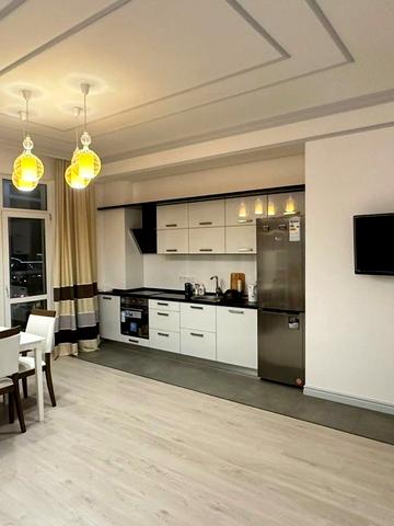 Оболонська набережна вул., 1, к2