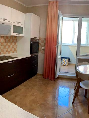 Григорія Ващенка вул., 1