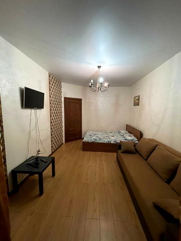 Зарічанська вул., 11л