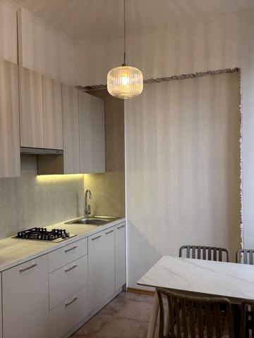 Хрещатик вул. (Kreschatic), 25