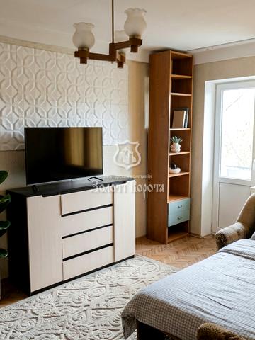 Жуля Верна бульв. (Ромена Роллана), 4-Г