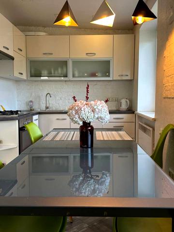 Новосельського вул., 9