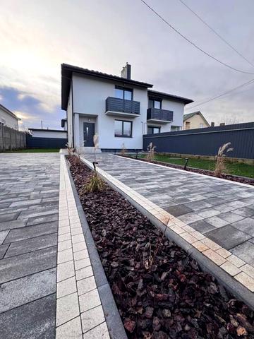 Володимира Великого вул., 31