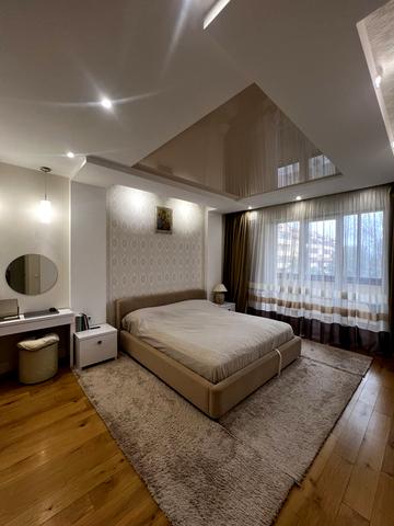 Карла Мікльоша вул., 3