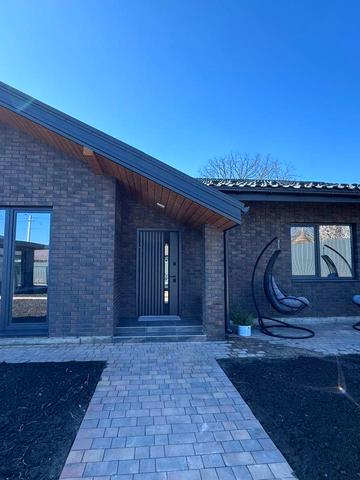 Приозерна вул.