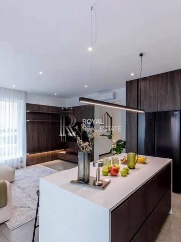 Оксамитова, 2