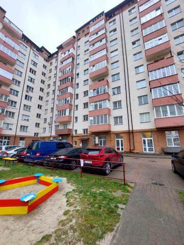 Василя Стуса вул., 30-Б