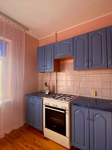 Київська вул., 83