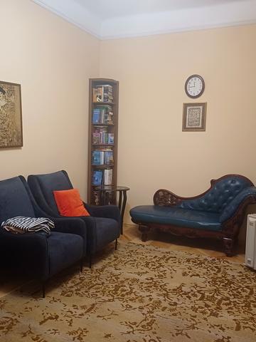 Гетьмана Петра Дорошенка вул. (Жовтнева), 38