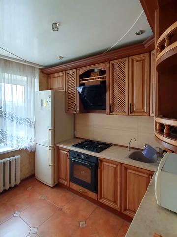 Героїв просп., 45