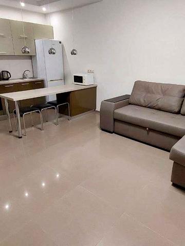 Володимира Івасюка просп. (Героїв Сталінграду), 2-Д