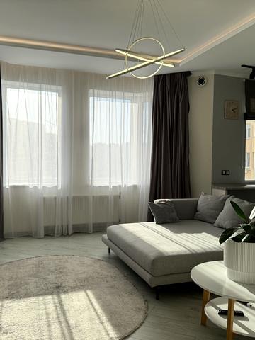 Добровольців вул. (Маршала Говорова), 8