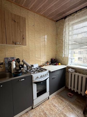 Тіниста вул., 9