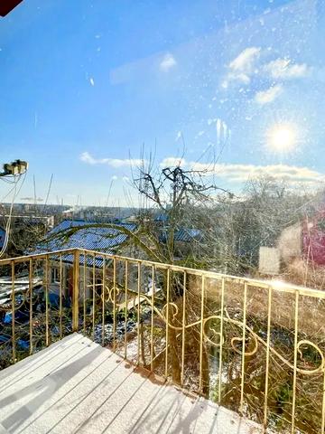 Василя Верховинця вул., 10