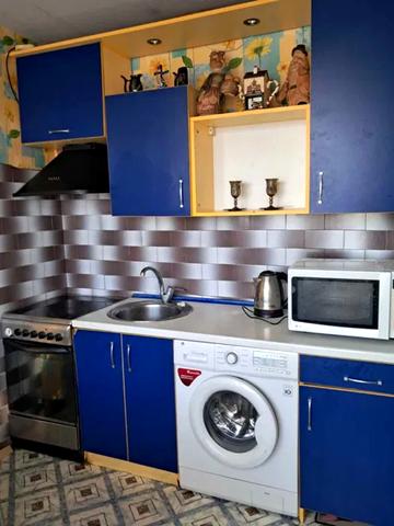 Володимира Івасюка просп. (Героїв Сталінграду), 25