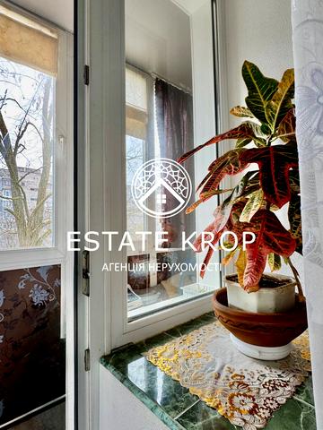 Незалежності вул. (Космонавта Попова), 18 к1