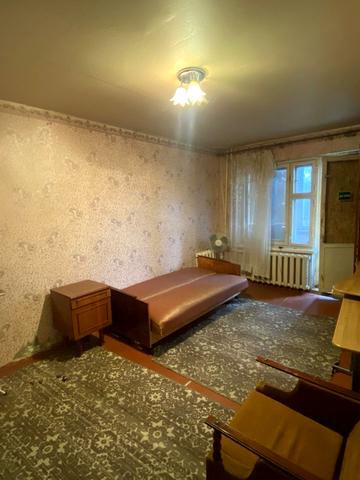 Дмитра Вишневецького вул., 32