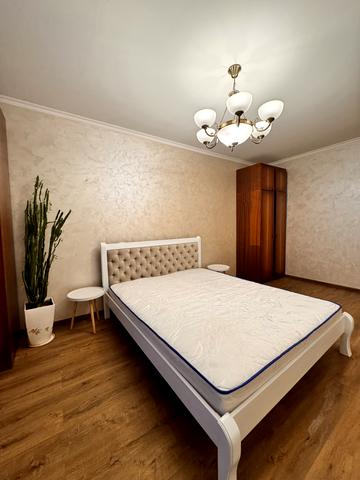 Ірини Фаріон вул., 5