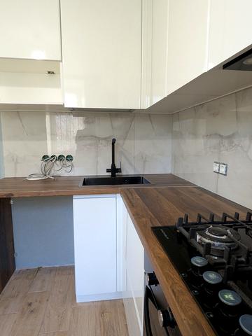 Небесної Сотні просп. (Маршала Жукова), 32