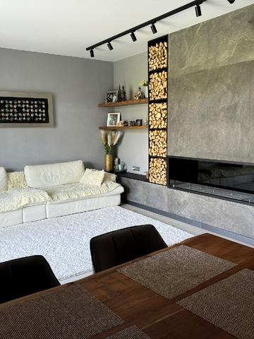 Центральна вул.