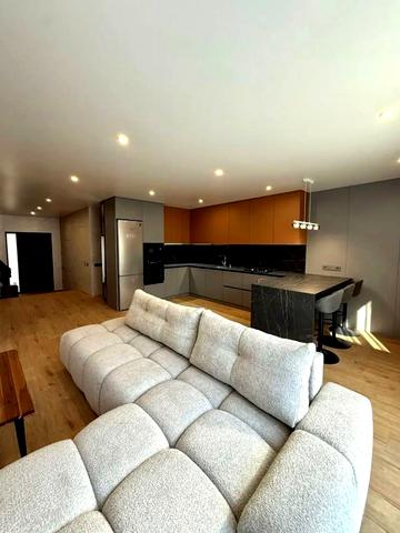 Дениса Січинського вул., 41