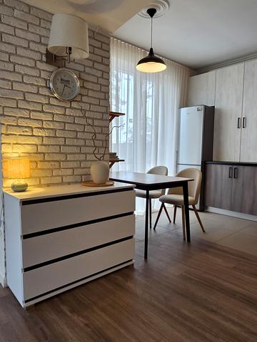 Університетська вул., 2-Р