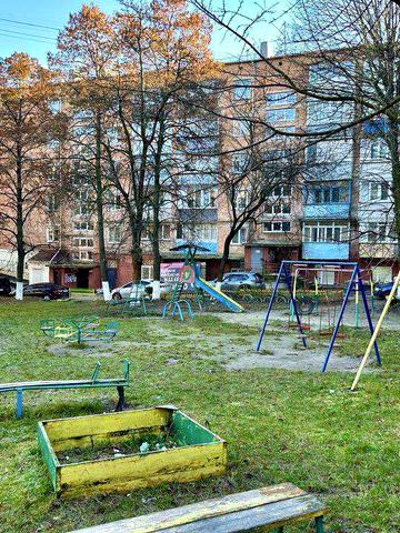 Князя Острозького вул., 8