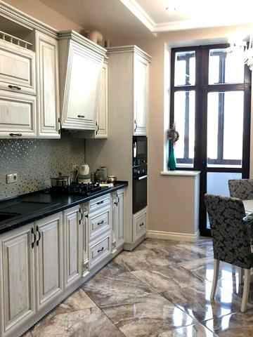 Героїв Крут вул., 11б