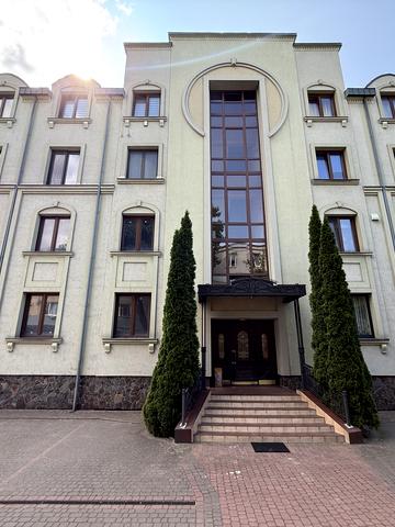 Таджицька вул., 1