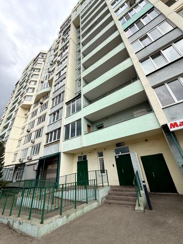 Павла Чубинського вул., 3