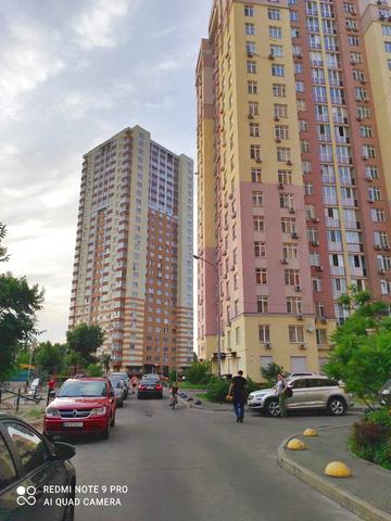 Гната Хоткевича вул. (Червоногвардійська), 12