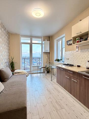 Євгена Чикаленка вул., 43