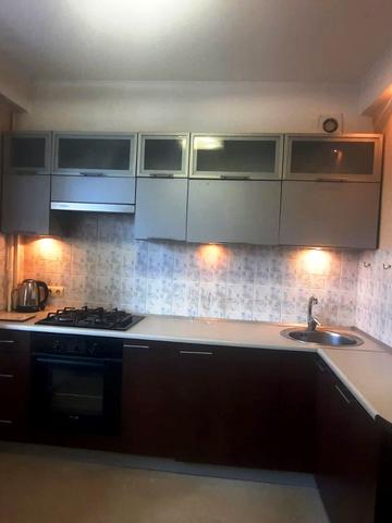 Світлицького вул., 30/20-Б