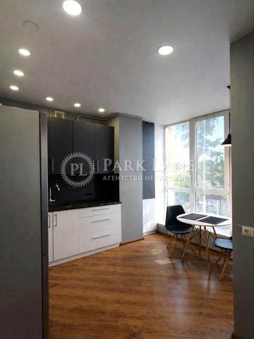 Велика Кільцева вул., (Будинок 1)