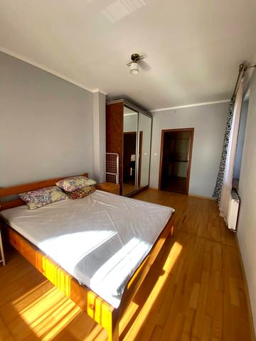 Реміснича вул., 14