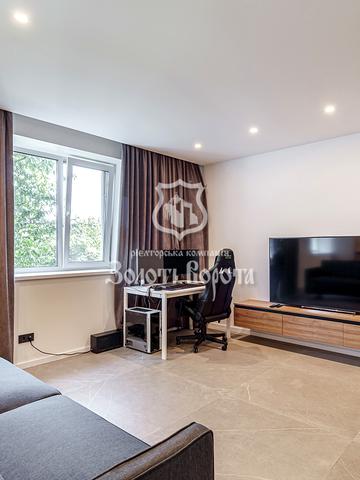 Партизанська вул., 1-Б