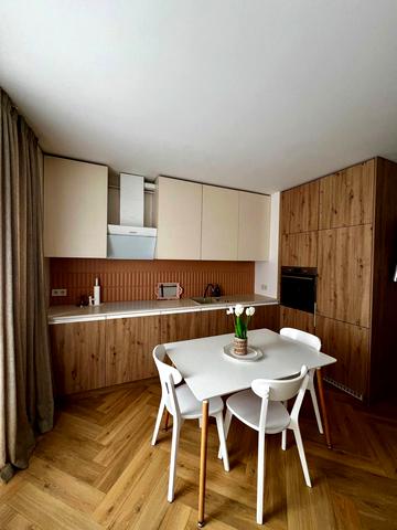 Пекарська вул., 57